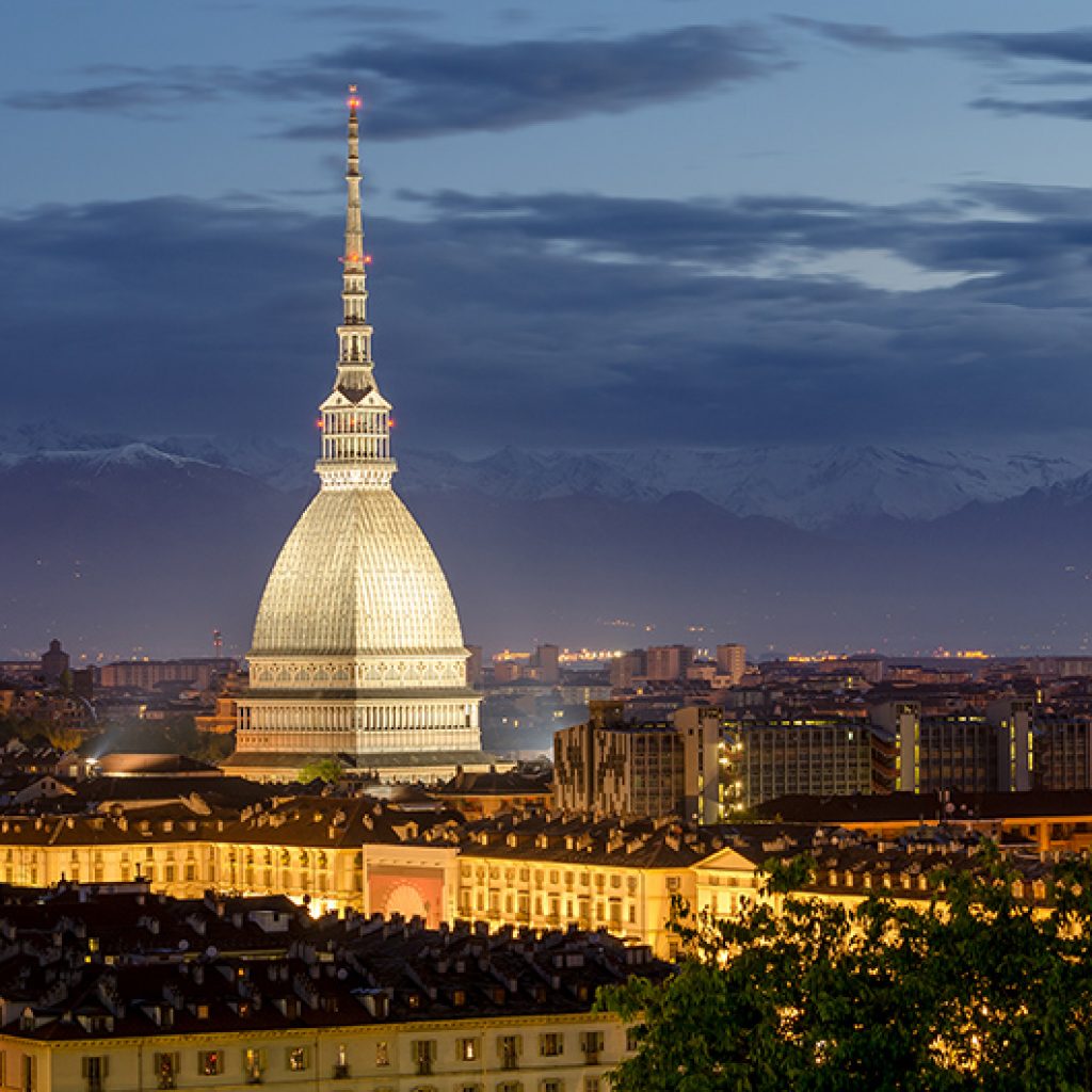Torino-mole-notte--1024x1024.jpg